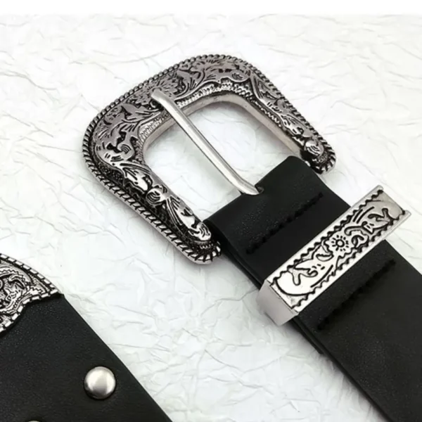 Close-up of the Nova women belt buckle with vintage silver engraving, part of our Casual Belts for trendy women.